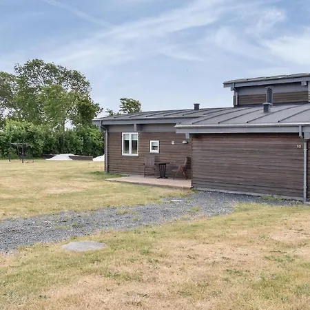 Four-bedroom Holiday In Faaborg