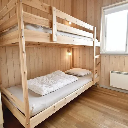 Holiday home Four-bedroom Holiday In